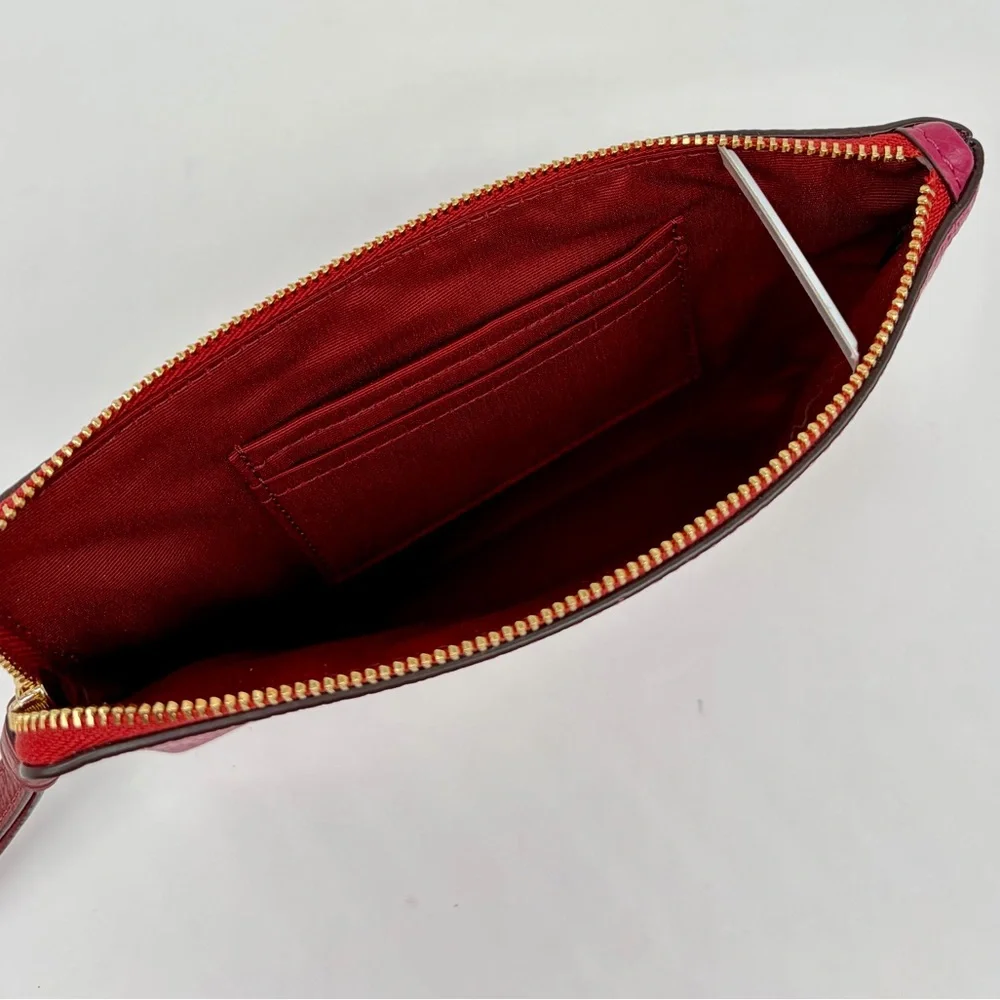 Coach Large Corner Zip Wristlet Wallet With Horse And Carriage